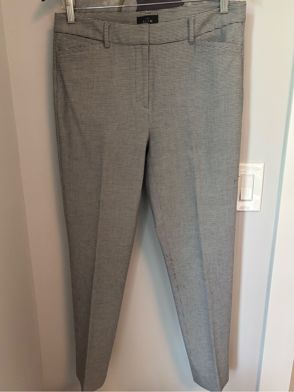 White House Black Market Slim Cropped Pants in Light Gray Micro-Stripe